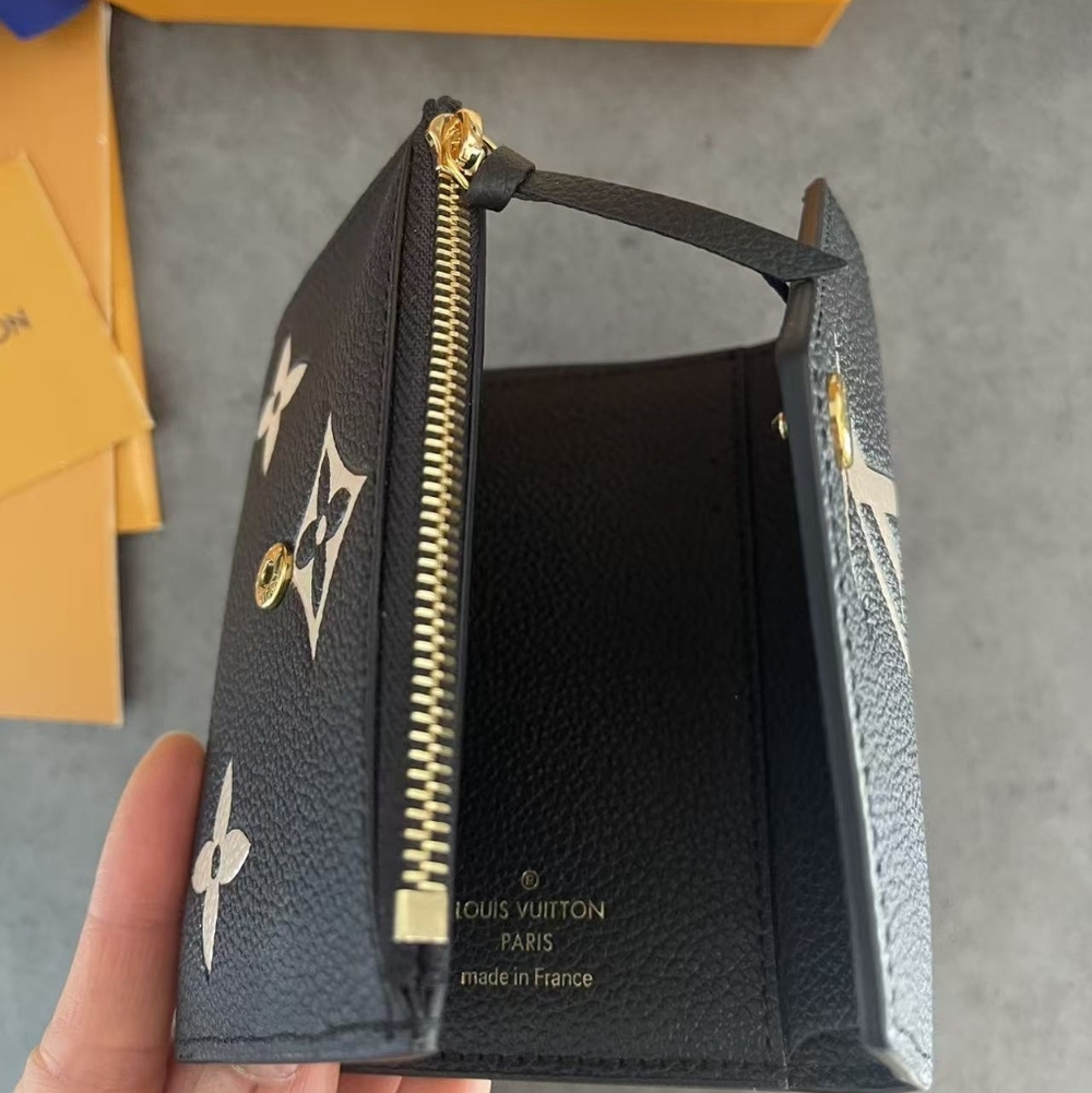 Louis Vuitton Victorine Wallet - Picture 8 of 11
